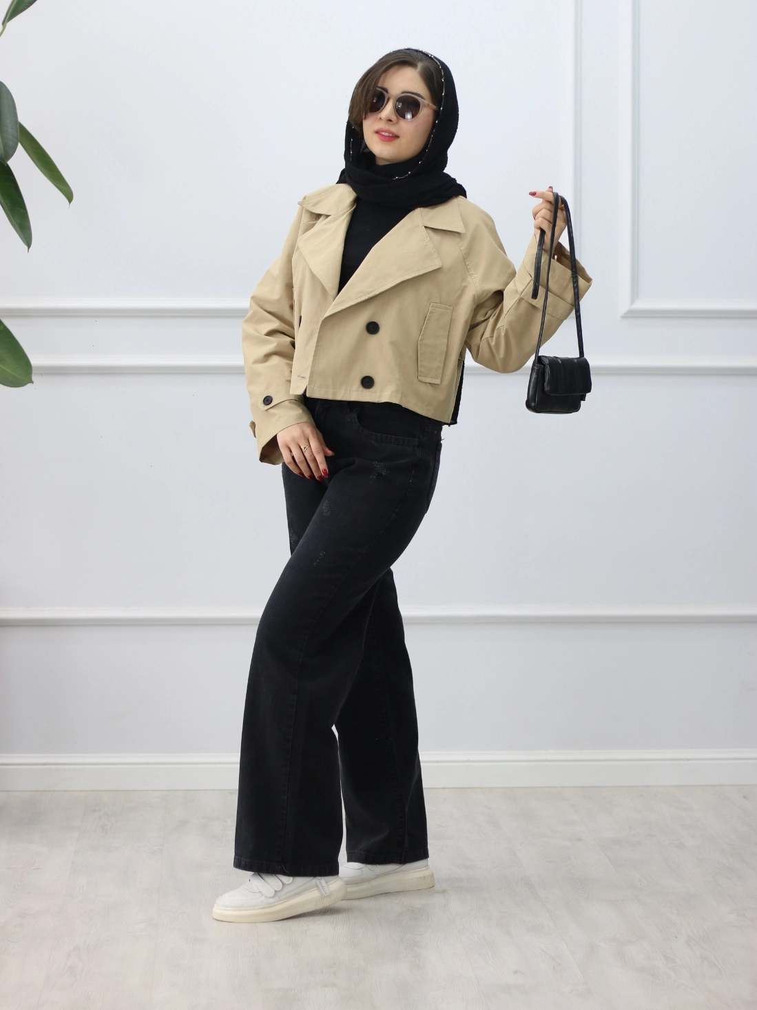 ترنچ کت تیارا