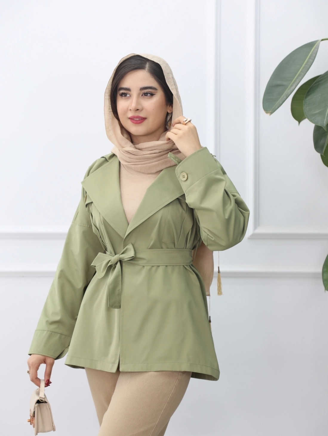 بارونی کوتاه فهیمه