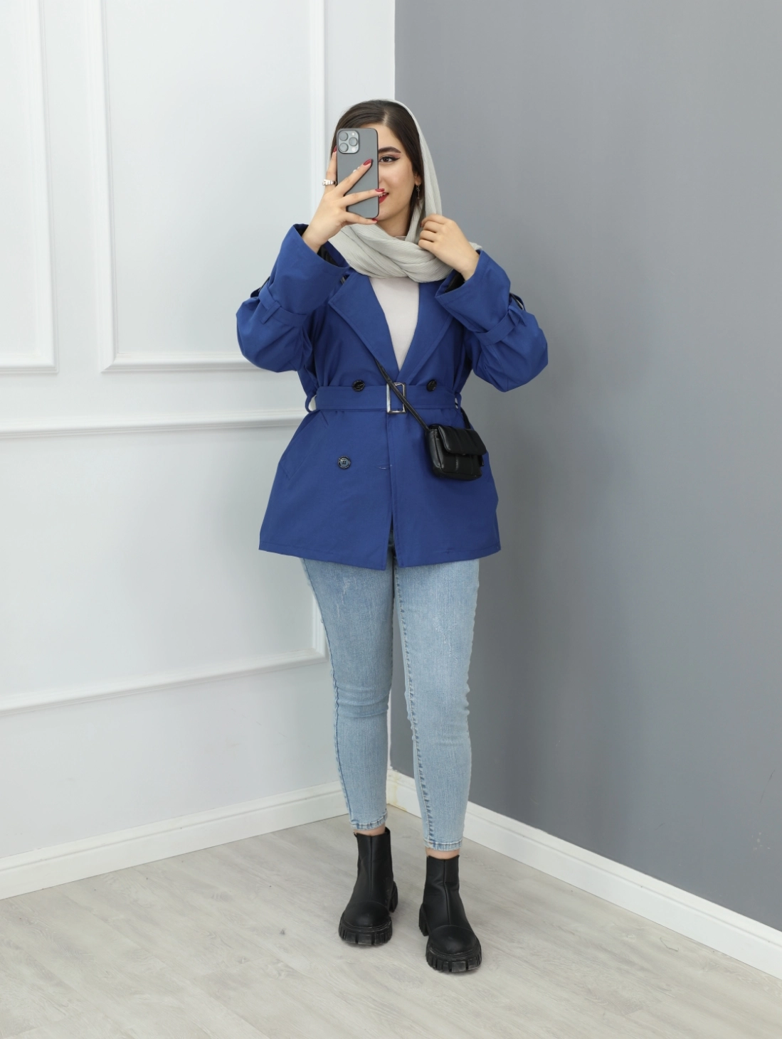 بارونی کوتاه آندیا