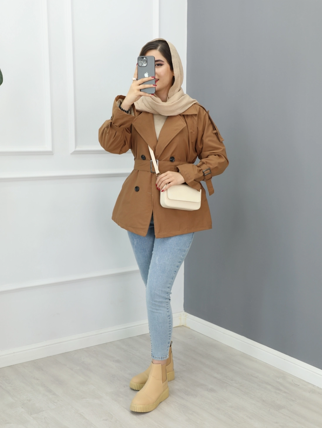 بارونی کوتاه آندیا