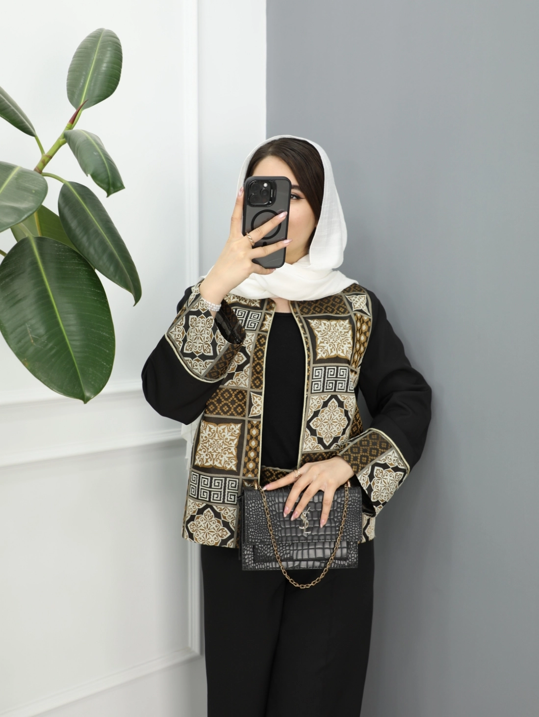 کت و شلوار آرشیدا