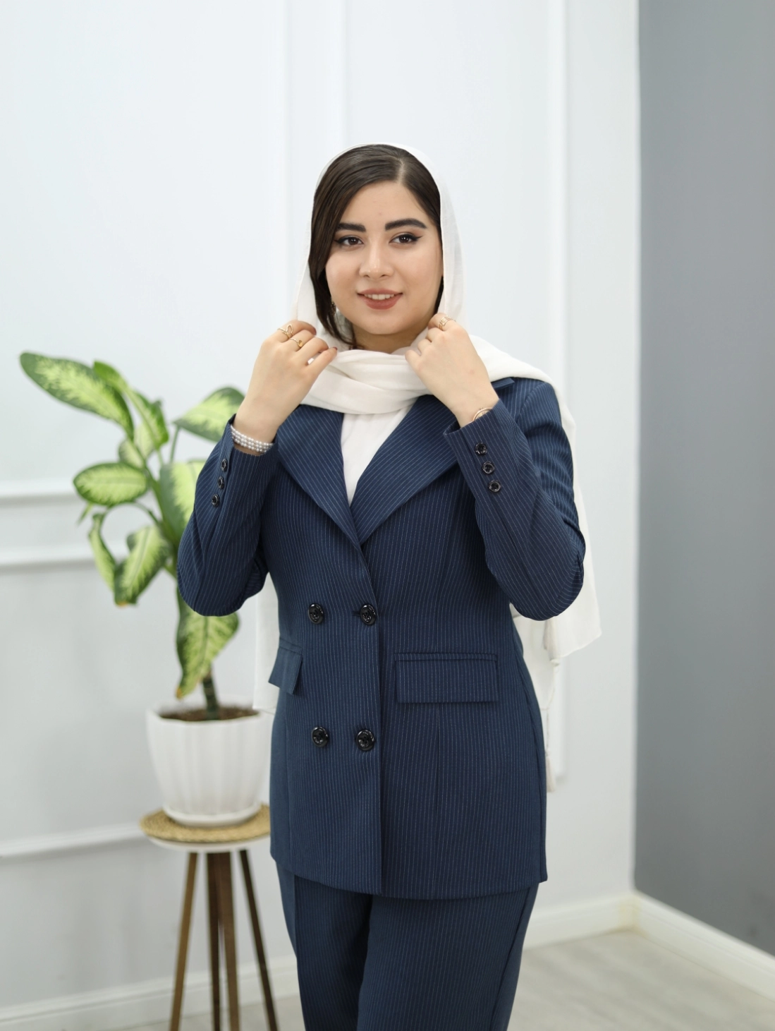کت وشلوار چیارا