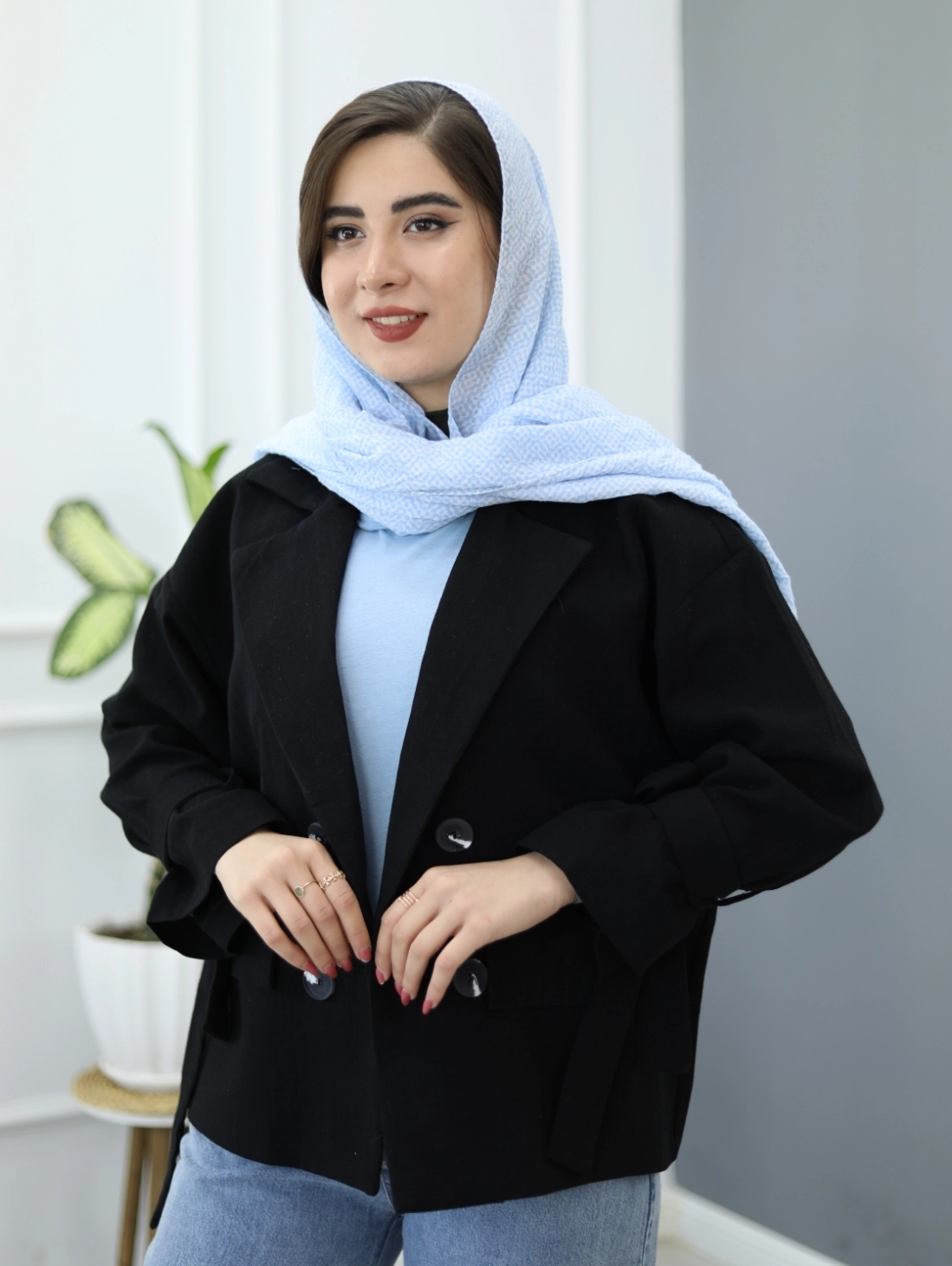 مانتو سرنا