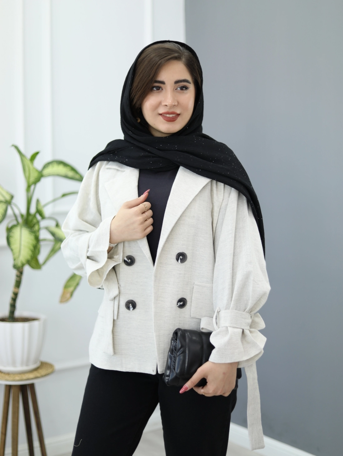 مانتو سرنا