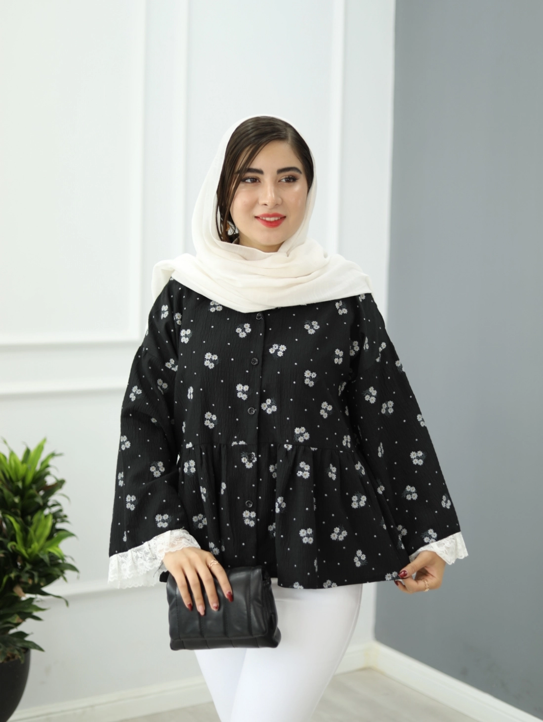 مانتو عروسکی همتا