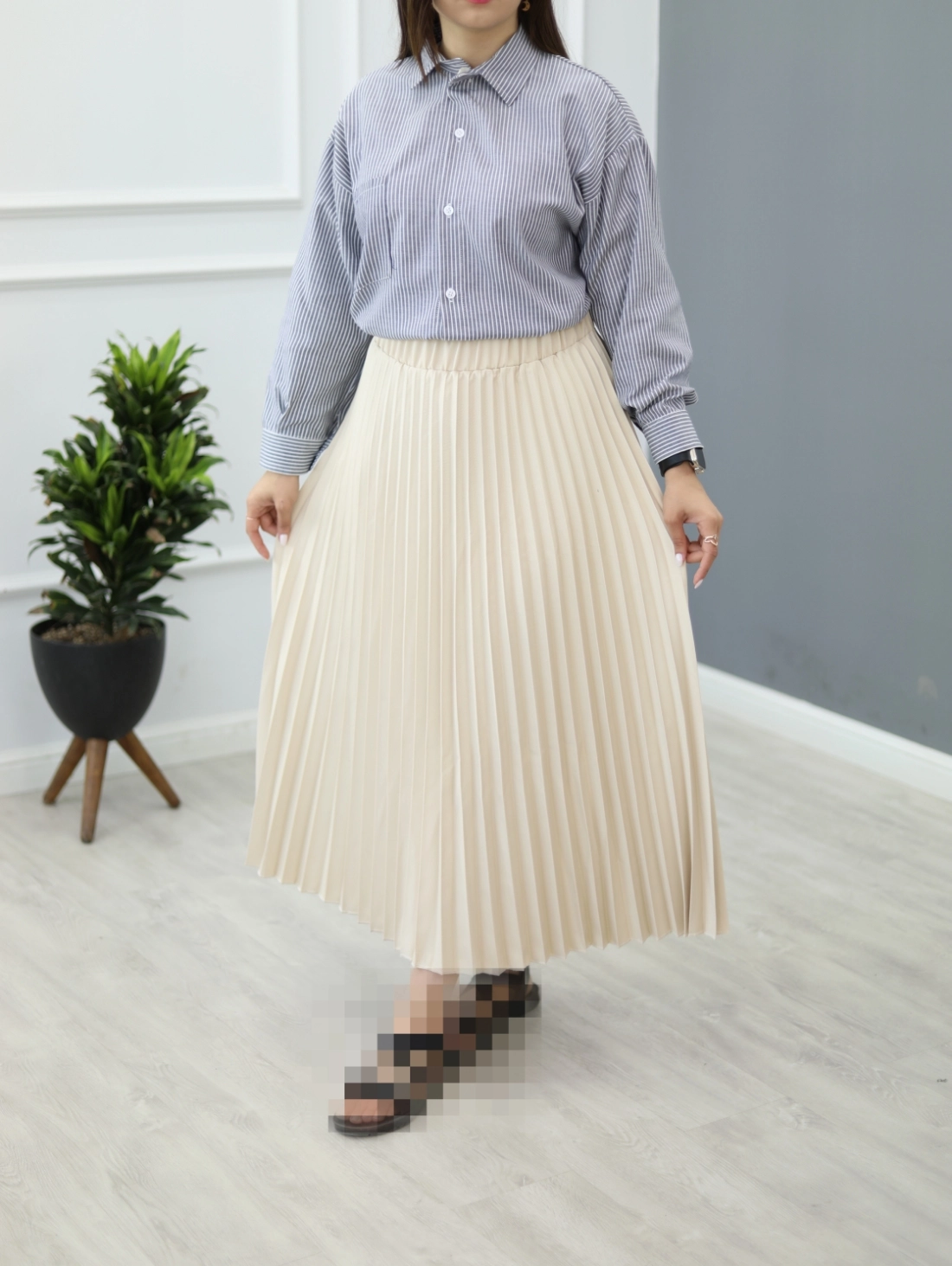 دامن پلیسه