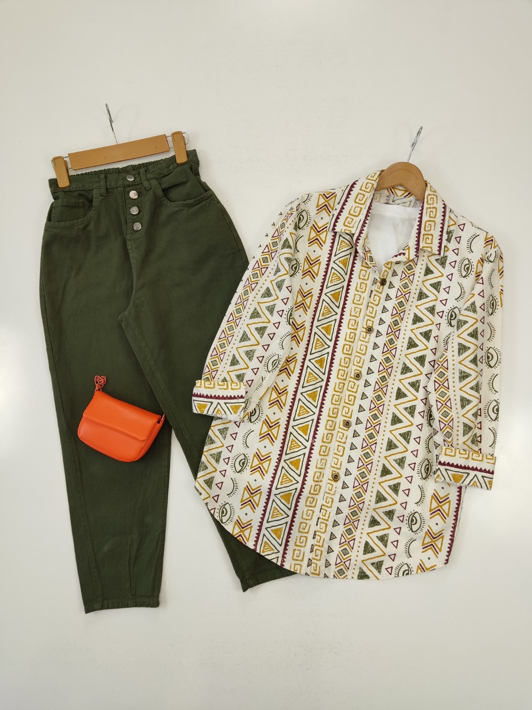 شومیز لارا