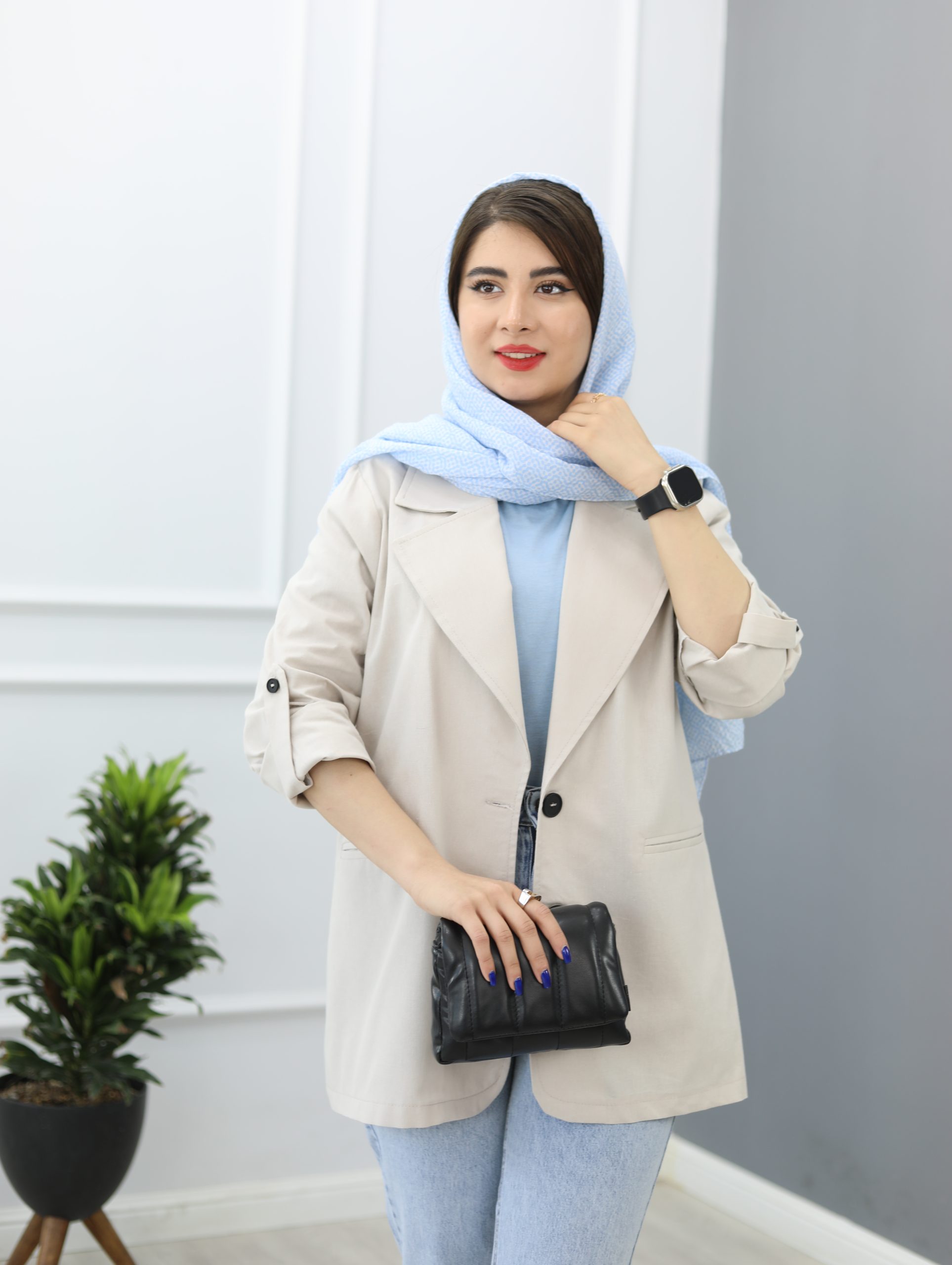 مانتو کتی آپافه